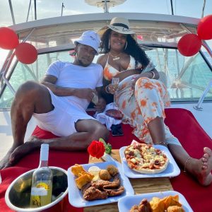 Valentine’s Day picnic dat.......#watersports #date #picnic #picnicdate #couple #cjwatersport
